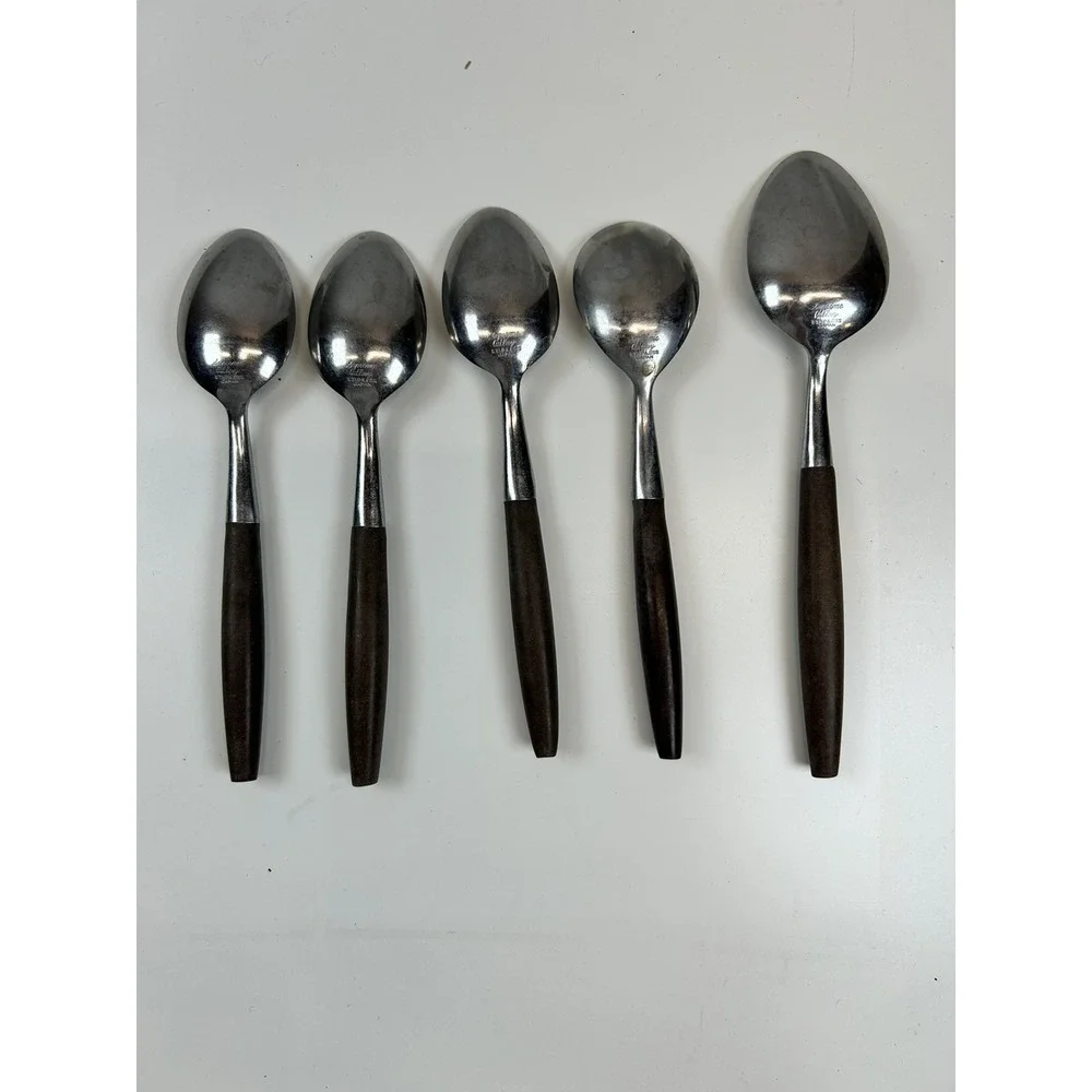 Supreme Cutlery 5 Piece Stainless Steel Flatware Spoons with faux wood - Japan
